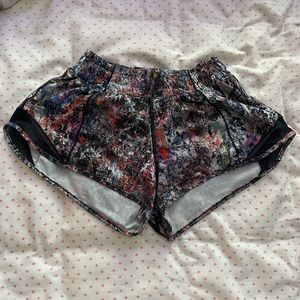Lululemon hotty hot shorts !